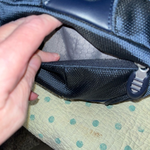 TUMI Men's Waist Bag - Picture 12 of 13